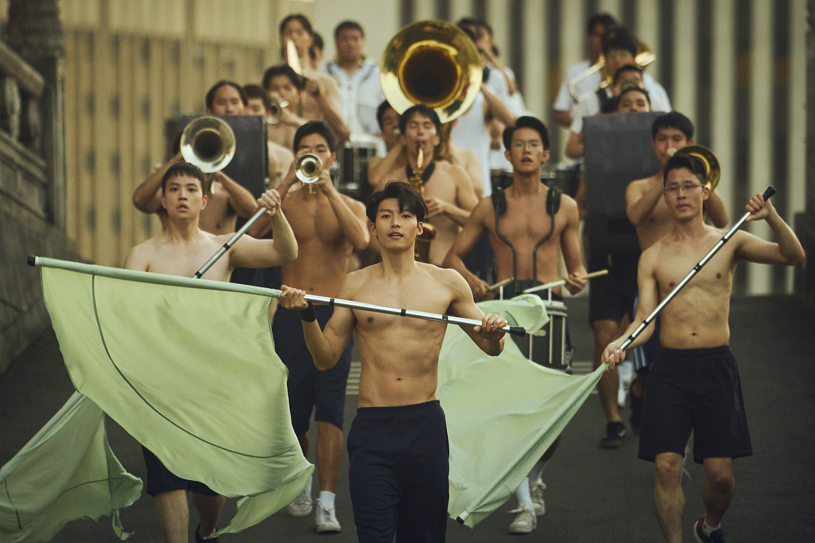 《進行曲》影評：2025台灣校園電影下半場、青春片的儀式感