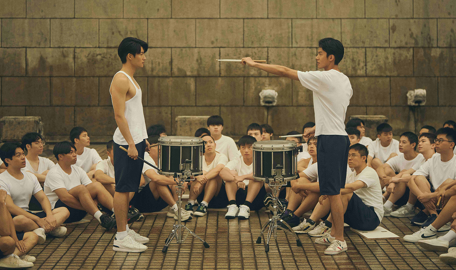 《進行曲》影評：2025台灣校園電影下半場、青春片的儀式感