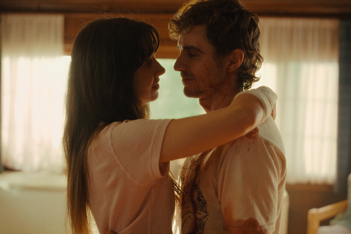 愛就是互相傷害！《永遠在一起》影評：相愛相殺到骨髓裡的婚姻邪教電影