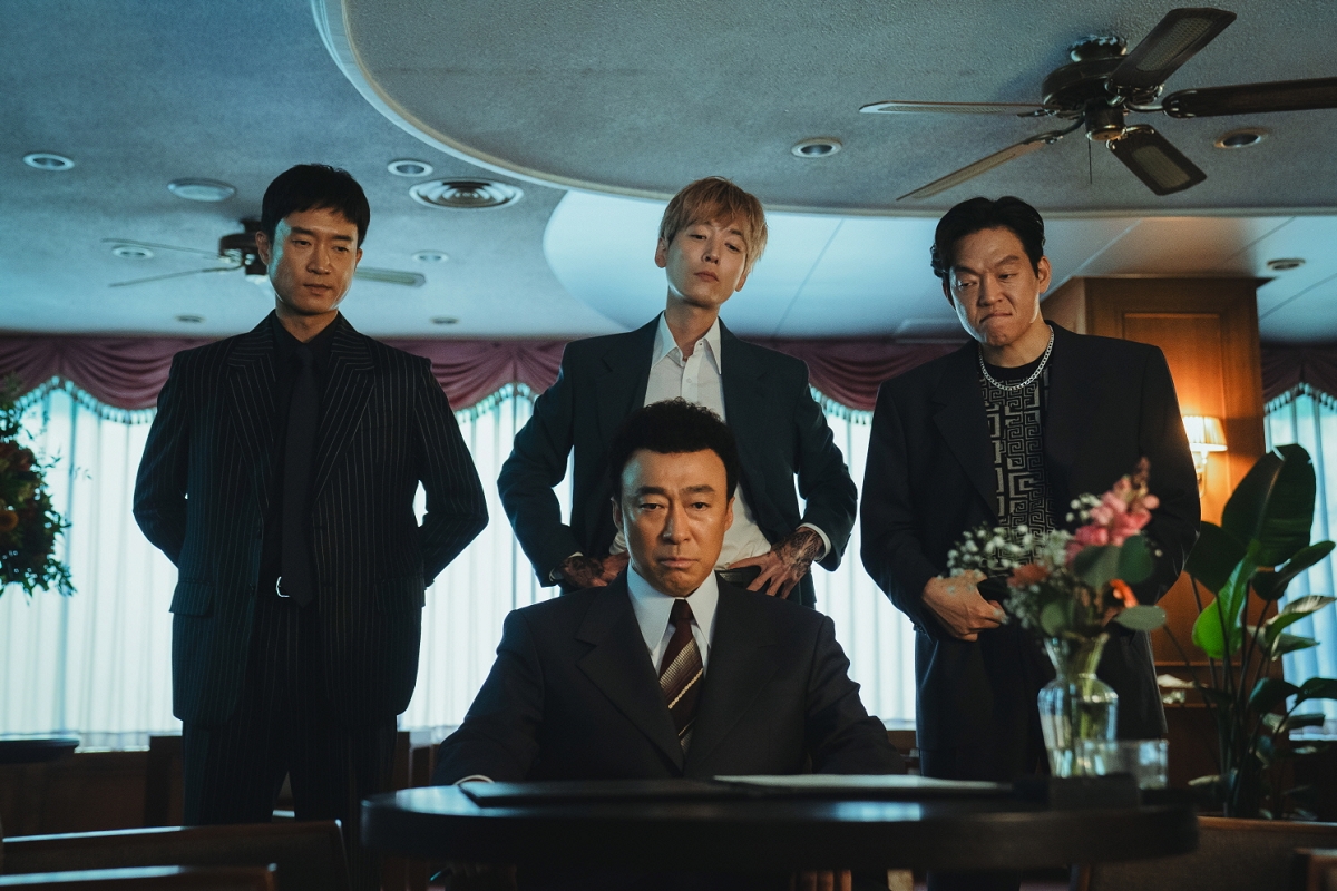 《誰想當老大》影評:黑道動作喜劇電影的韓式炸醬麵口味 《誰想當老大》影評:黑道動作喜劇電影的韓式炸醬麵口味