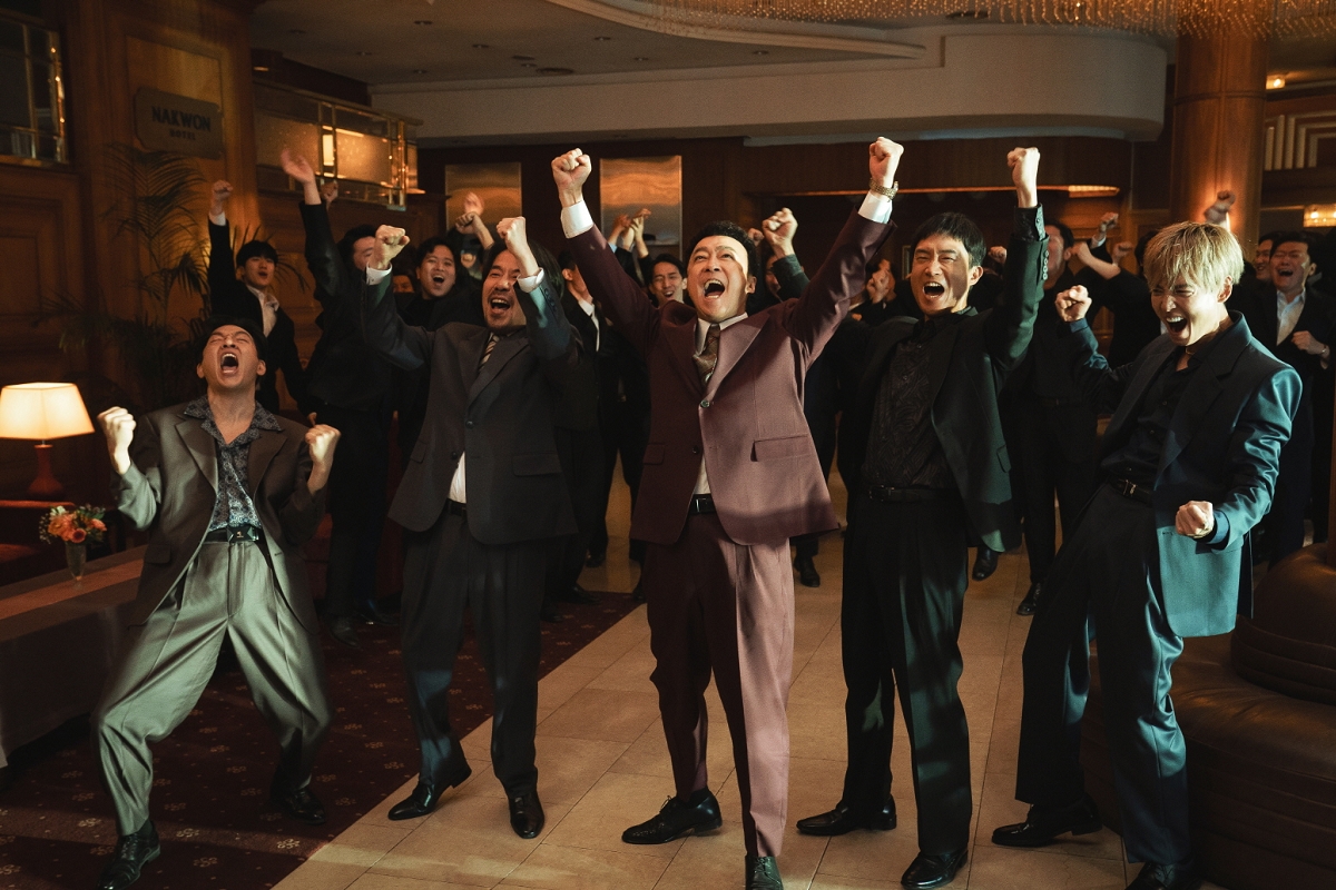 《誰想當老大》影評:黑道動作喜劇電影的韓式炸醬麵口味 《誰想當老大》影評:黑道動作喜劇電影的韓式炸醬麵口味